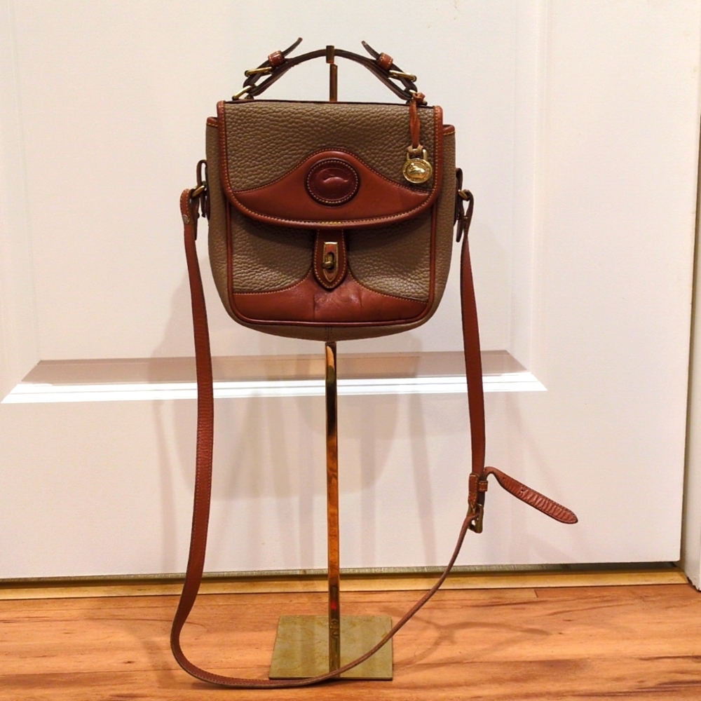 Dooney & Bourke Vintage Tan All Weather Leather Crossbody Purse Bag CALLOUTS - Picture 1 of 14